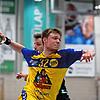 Jonas Hadlich (am Ball) erzielte sieben Treffer für die HSG Konstanz II in Knielingen (hier ein Archivbild aus der vergangenen Saison).