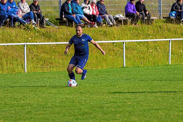 Bild 12: SG Höchenschwand besiegt den SV Albbruck mit 3:2 – und wir haben Fotos!