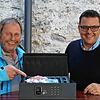 Martin Schäuble, Präsident der Narrizella Ratoldi (links) und Oberholzer Andreas Fiedler neben einer Kasse der Narrizella. Ein großer ...