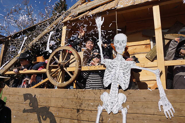 Bild 45: 43. Küssaberger Narrentreffen: Märchenhafte Fasnacht in Rheinheim