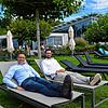Thermeleiter Fabian Dalmer (links) und Architekt Jonas Neusch können sich 100 Tage nach Wiederöffnung der Therme noch nicht ganz ...