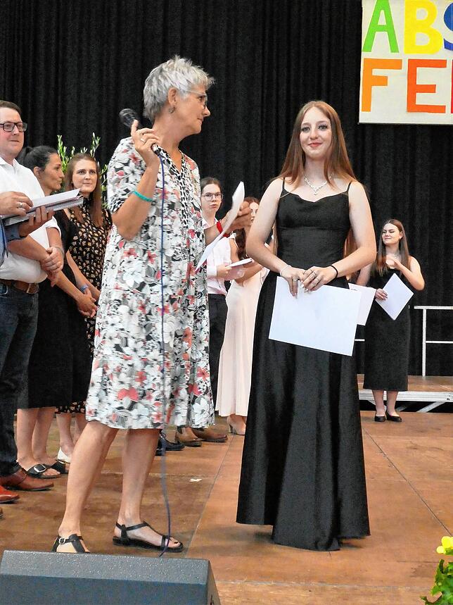 Bild 4: Bilder von der Zeugnisübergabe am Schulverbund Nellenburg Stockach &ndash; Teil 2