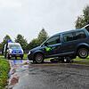 Nach dem Zusammenstoß überrollte der VW Caddy das Motorrad.