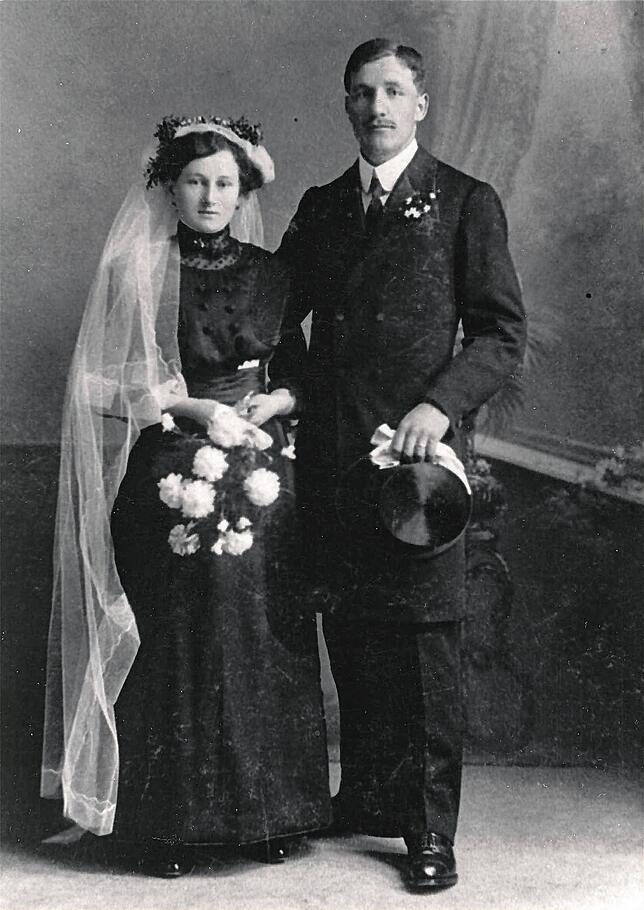 Hochzeitsfoto aus der Schweiz: Anna und August Ruggli.