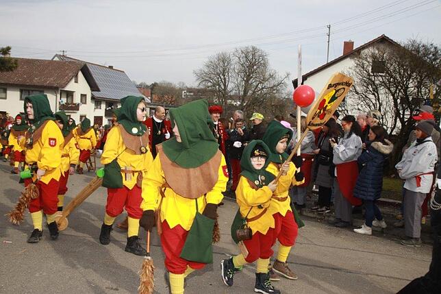 Bild 25: So war der Kinderzunftmeisterempfang der Narrenvereinigung Hegau-Bodensee – Bilder vom Umzug!