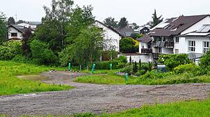 Das Gelände, auf dem die neue Grundschule Markdorf Süd und die dazu gehörende Turnhalle errichtet werden sollen, liegt zwischen ...