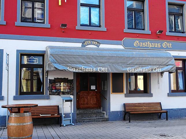 Um 20.30 Uhr am 23. Dezember 2022 wurde Dirk Brünker beim Verlassen des Gasthauses Ott in der Färberstraße in Villingen das letzte Mal ...