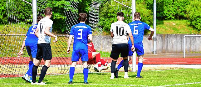 Bild 24: SG FC Wehr-Brennet besiegt den TuS Efringen-Kirchen mit 3:1 &ndash; und wir haben Bilder!