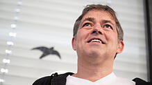 Michael Ballweg, Gründer der „Querdenken„-Bewegung“, zeigt sich erleichtert.