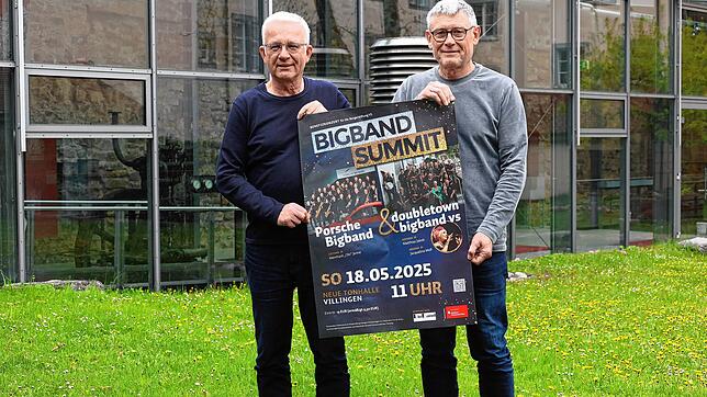 Rudolf Reim, Bürgerstiftung VS, und Matthias Fellhauer, Doubletown Bigband VS, versprechen großes Kino beim Doppelkonzert (von links). ...