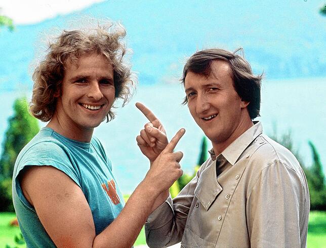ARCThomas Gottschalk (l) und Schauspieler Mike Krüger während der Dreharbeiten zum Kinofilm “Die Supernasen„. (Archivbild 31.05.1983)
