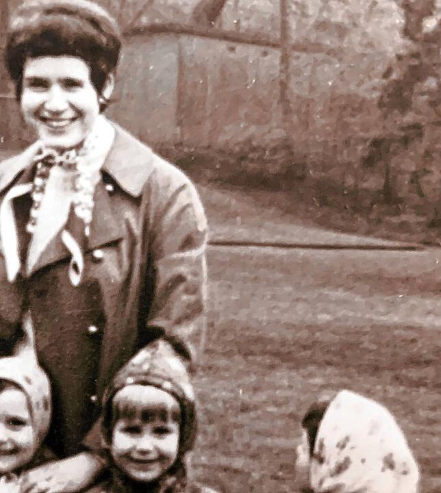 Regina Gräbner mit einer Betreuerin.