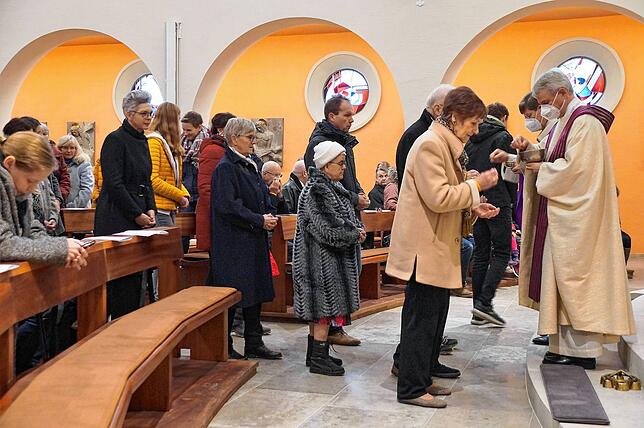 Bild 26: Die schönsten Bilder der Feier der Altarweihe in der Kirche St. Oswald in Stockach (Teil 2)