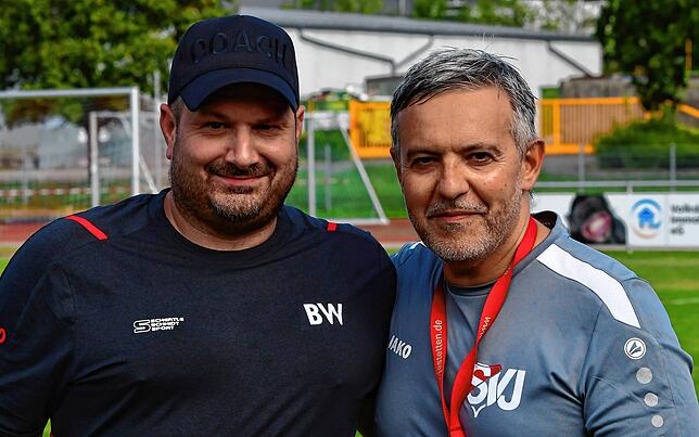 Neues Team: Nach der kurzfristigen Trennung des SV Jestetten von Michael Jauch, der vom FC Erzingen gekommen war, arbeitet künftig der ...