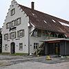Das von Grund auf zum neuen Gmeindshus umgebaute denkmalgeschützte Anwesen Wettenstraße 2 in Oberlauchringen als bedeutendstes ...