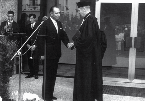 Bild 5: Spatenstich und Einweihung der Auferstehungskirche: Eine Zeitreise in die 1960er Jahre von Dogern