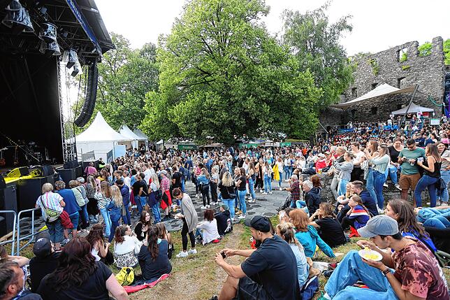 Bild 13: Alle Bilder vom Auftakt des 52. Hohentwielfestivals mit Philipp Poisel &ndash; Teil 1