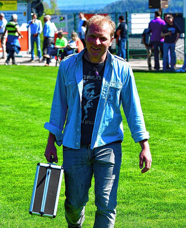 Abschied: Florian Vogelbacher war und ist als Spieler, Trainer der &bdquo;Zweiten&ldquo; und Co-Trainer der &bdquo;Ersten&ldquo; eine ...