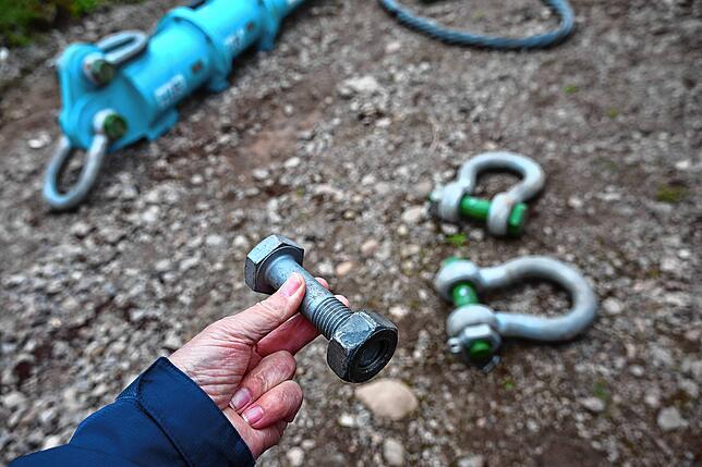 Bild 9: Brückenbau mit Nervenkitzel: Der Einbau der Neuwiesenbrücke für die Pendlerradroute P2