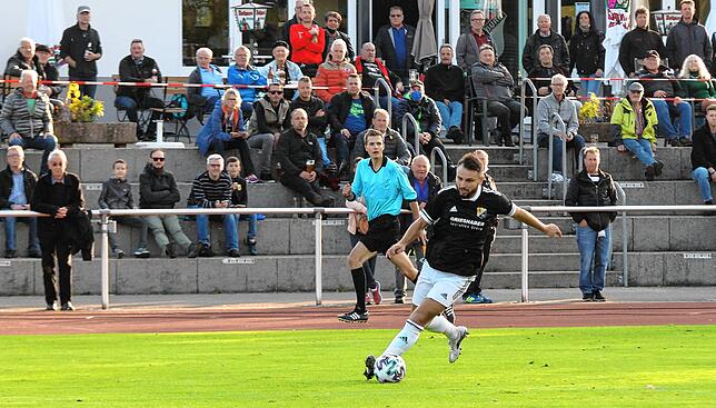 Bild 7: SV 08 Laufenburg feiert Pflichtsieg gegen den FC Bad Krozingen &ndash; und wir haben Bilder!