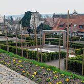 Geradezu barock wirkende Buchshecken säumen die neuen Quadranten, die nach der Gartenschau teilweise wieder gemietet werden können.