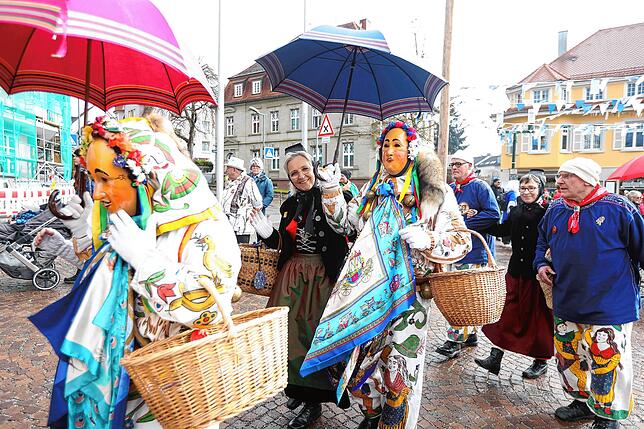 Bild 11: Fasnacht 2025 in Donaueschingen: Narren treiben es bunt – Das närrische Spektakel in Bildern!