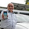 Über Handy-Apps hat Matthias Ratz aus Niedereschach die Stromproduktion seiner Photovoltaikanlage, den Eigenverbrauch sowie den ...