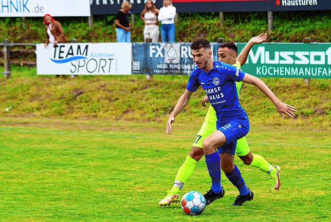 Bild 1: Die besten Bilder der Landesliga-Auftaktpartie Zwischen dem FC Radolfzell und dem TSV Singen