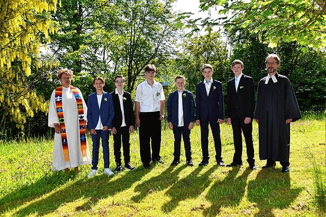 Bild 6: Erstkommunion und Konfirmation in Konstanz: Diese Kinder haben sie bereits gefeiert