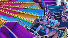 Das macht Spaß: Der Roller-Coaster gehört zu den Dauergästen auf dem Seehasenfest.