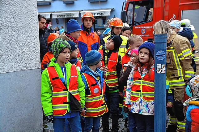 Bild 3: Jahreshauptübung der Freiwilligen Feuerwehr