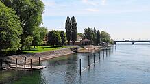 Der Badebetrieb im Rheinstrandbad beginnt (bei gutem Wetter) erst am 23. Mai.