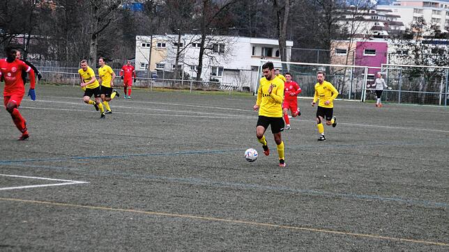 Der SV Hölzlebruck unterliegt dem FC Löffingen mit 0:1.