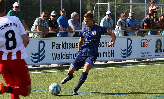 Bild 16: VfB Waldshut bezwingt den FC Tiengen 08 mit 4:0 im Derby &ndash; und wir haben Bilder!