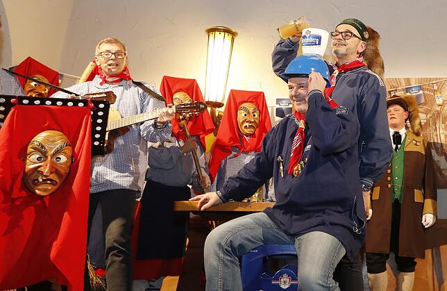 Bild 1: Bilder der Fastnachtsbier-Verkostung der Fürstenberg-Brauerei 2020