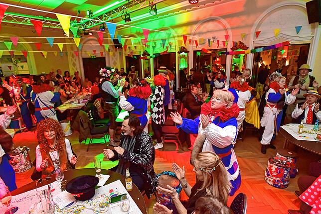 Bild 2: Eschinger Gaudimusikobed bringt beste Fasnetstimmung in die Gaststätten