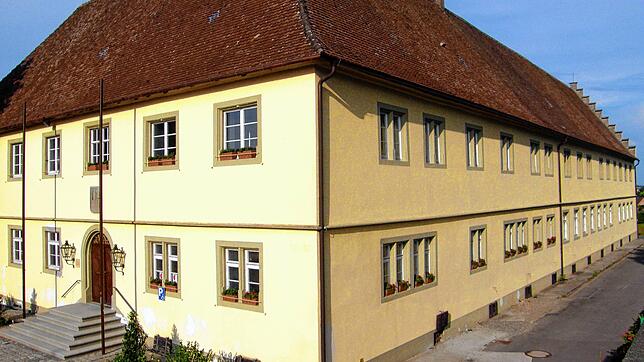 Nach dem positiven Testergebnis in der Verwaltung des Rathauses Reichenau befinden sich drei Mitarbeiter in Quarantäne.
