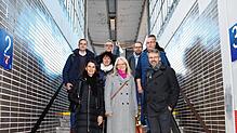 Am Ort des Problems (v.l.): Ralph Albrecht (Rechts- und Ordnungsamt), Rita Schwarzelühr-Sutter (SPD-Bundestagsabgeordnete), Claudia ...
