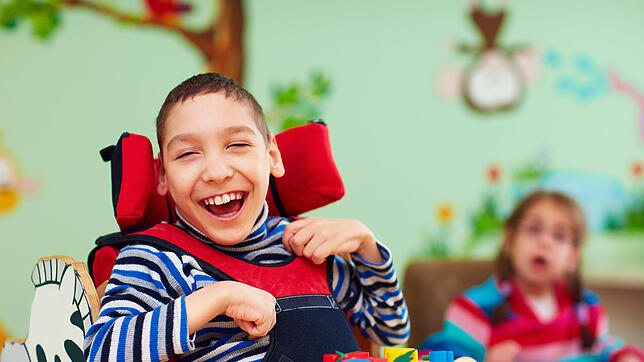 Kinder mit einer Behinderung können Kindergeld unter bestimmten Voraussetzungen über das 25. Lebensjahr hinaus bekommen.