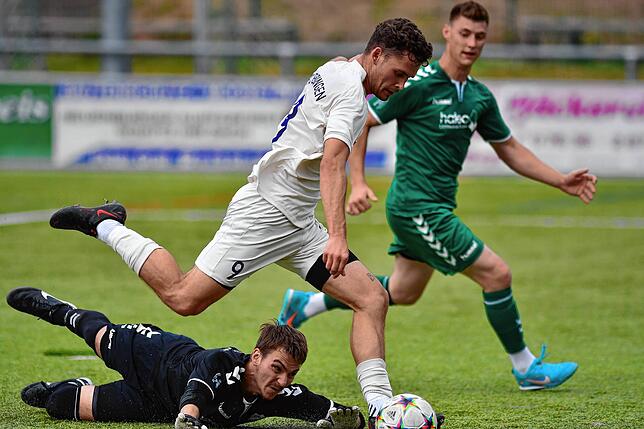 Bild 36: Spvgg. Untermünstertal siegt gegen FC Erzingen mit 2:1 &ndash; und wir haben Bilder!