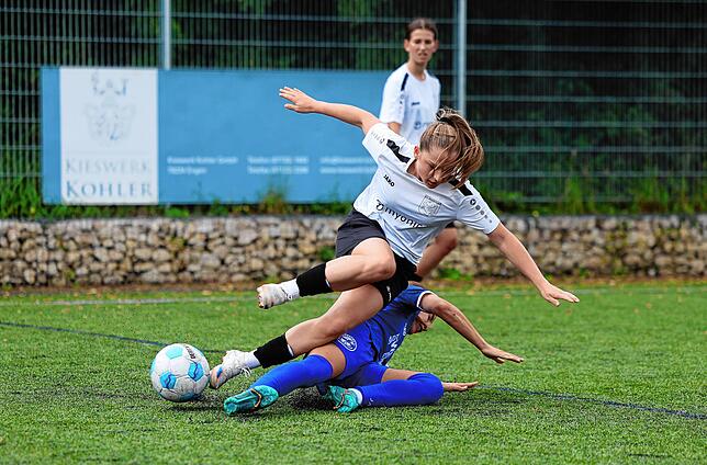 Bild 4: Unsere große Bildergalerie vom Oberliga-Spiel der B-Mädchen des Hegauer FV gegen den FV Deuchelried