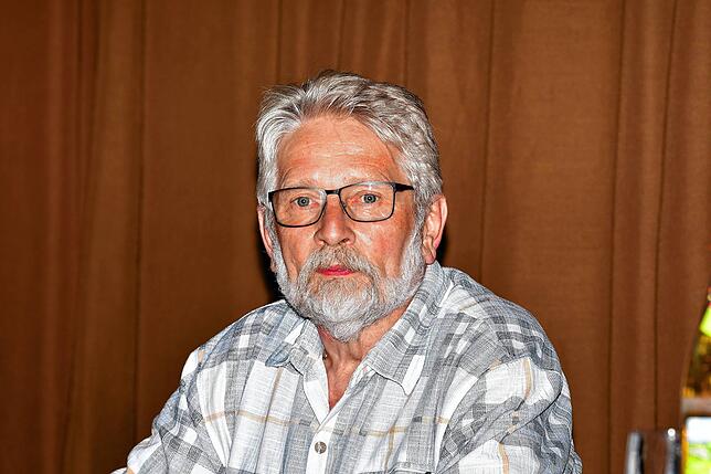 Werner Bolte (70) vom FV Tumringen rückte 2005 als Sportrichter beim Juniorenfußball in die Funktionärstätigkeit. Nach sechs Jahren ...
