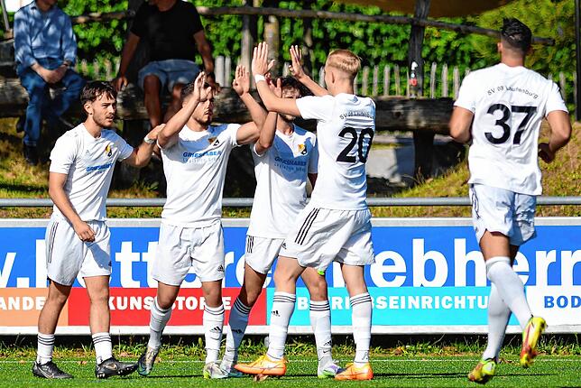 Bild 24: Fußball-Landesliga: SV 08 Laufenburg gewinnt beim SV Au-Wittnau mit 4:2 - und wir haben Bilder!