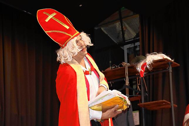 Bild 9: Die Mondfänger vom Untersee begeistern beim Narrenspiegel in Wangen.