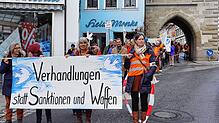 Die Spitze des Demonstrationszuges mit der zentralen Botschaft. Konkrete Lösungsvorschläge indes fehlten.
