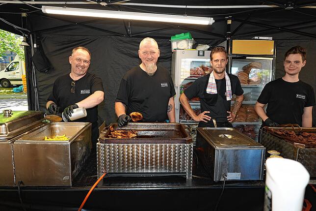 Bild 23: Der Flohmarkt geht in den Endspurt: Konstanz und Kreuzlingen sind voll mit begeisterten Besuchern