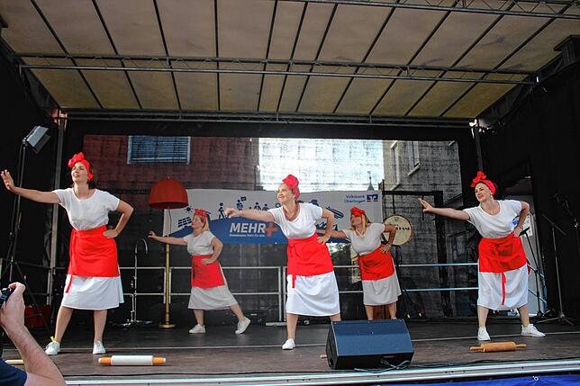 Bild 6: Bilder von der Premiere von „Stockach is(s)t bunt“ (1)