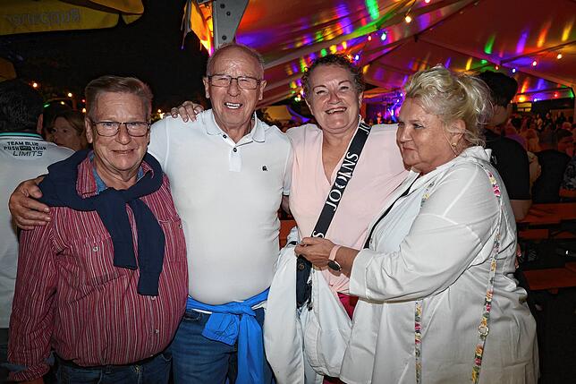Bild 11: Maritimes Flair und Partystimmung: So feiern die Gäste beim Hafenfest 2025 in Staad
