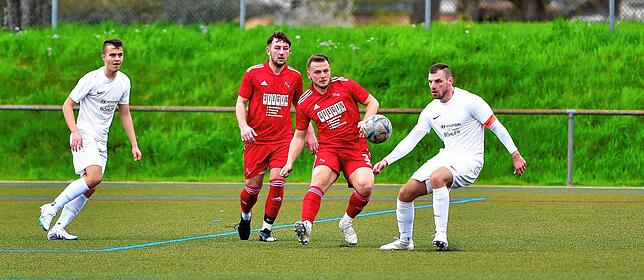Bild 2: VfR Bad Bellingen siegt 3:1 bei der SG FC Wehr/Brennet &ndash; und wir haben Bilder!
