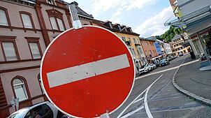 Sollte die Hebelstraße wieder geöffnet werden wegen der Baustellen? Foto: André Hönig